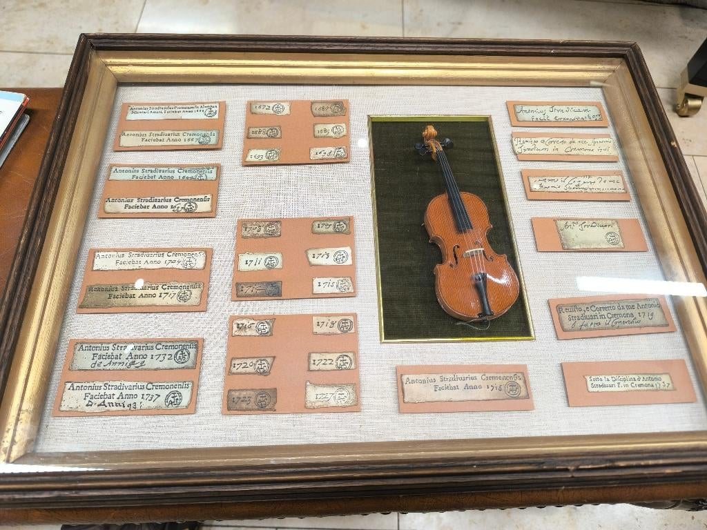 Raam — Viool & Stradivarius Tags — Decoratie, Ophalen of Verzenden, Gebruikt, Overige formaten, Viool