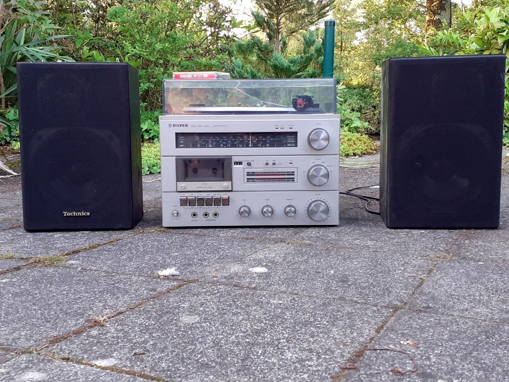 Vintage stereoketen Silver met 2 luidsprekers, 2 * 50 Watt., Audio, Tv en Foto, Stereoketens, Ophalen, Gebruikt, Tuner of Radio
