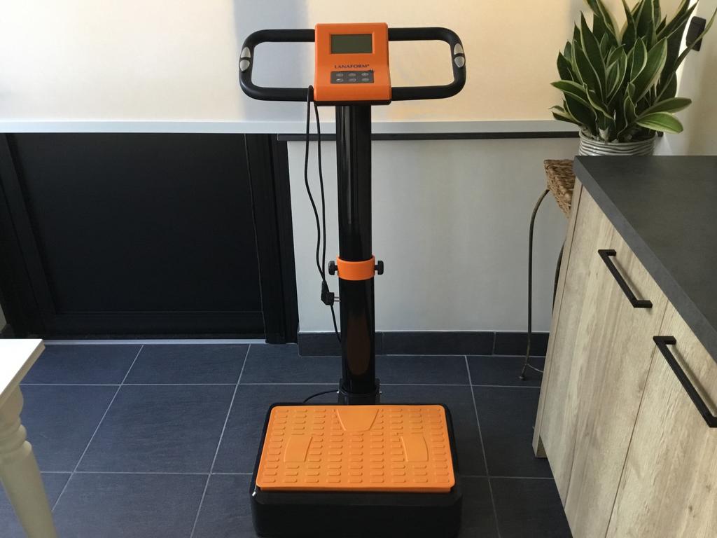 Te koop trilplaat Lanaform, Ophalen, Zo goed als nieuw, Trilplaat