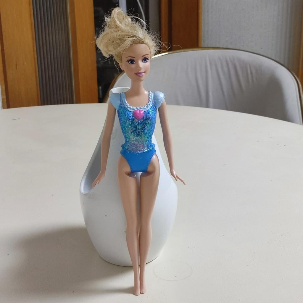Barbie-prinses Assepoester-pop uit vintage stijl en verzamel, Verzenden, Barbie