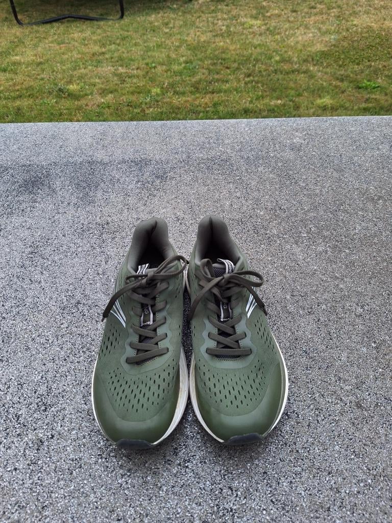 Chaussures de course kaki taille 41, Sports & Fitness, Enlèvement ou Envoi, Comme neuf