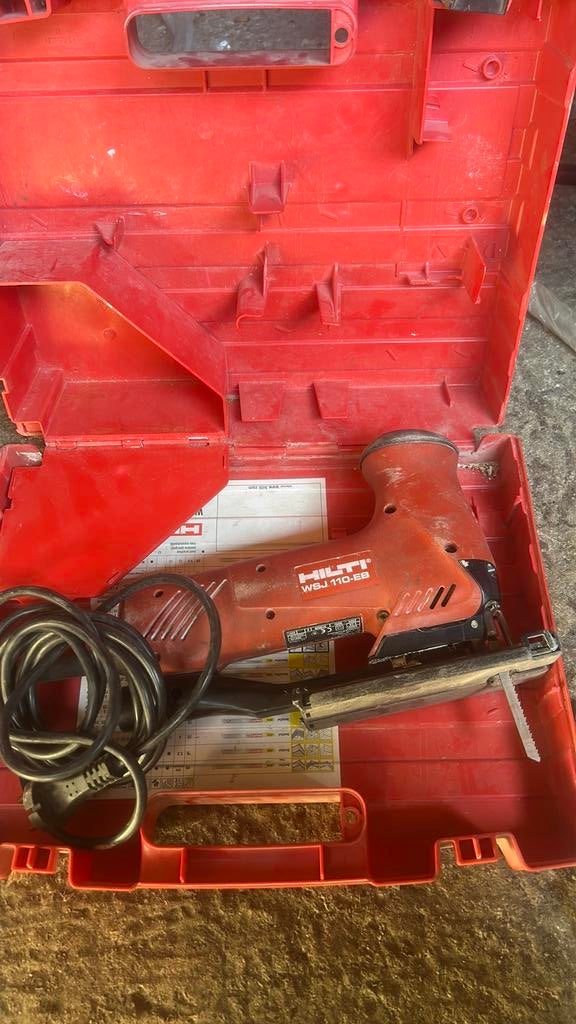 Scie sauteuse hilti, Enlèvement, Comme neuf
