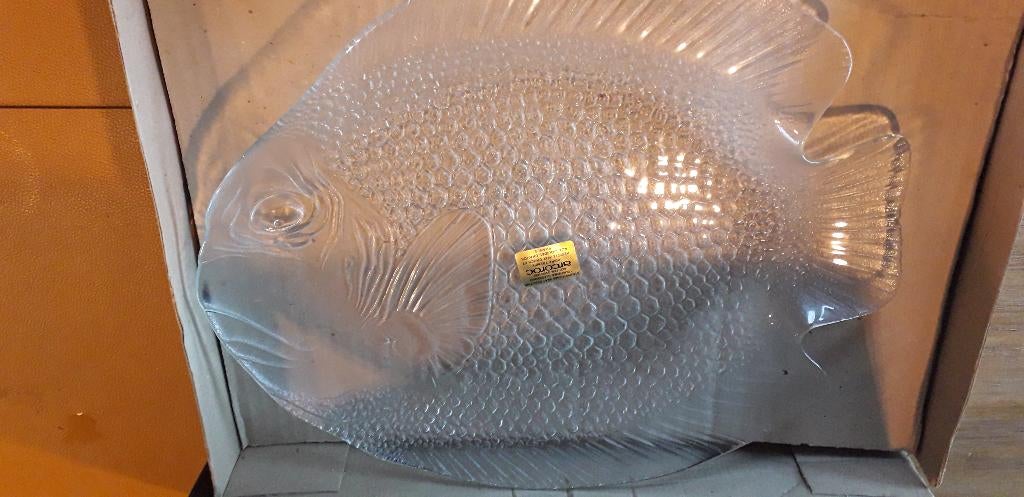 NOUVEAU DANS LA BOÎTE : 7 plats et assiettes à poisson, Maison & Meubles, Enlèvement, Neuf, Verre, Balance ou Balances