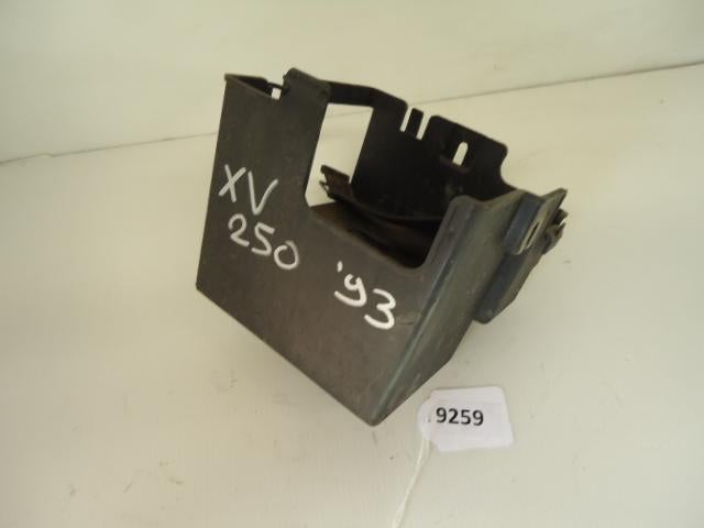 XV250 1989 - 1993 Yamaha Batterijbak D1-11220