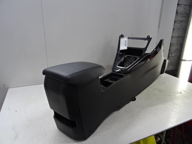 CONSOLE CENTRALE Ford Focus 3 Wagon (01-2010/05-2018), Autos : Pièces & Accessoires, Habitacle & Garnissage, Ford, Utilisé
