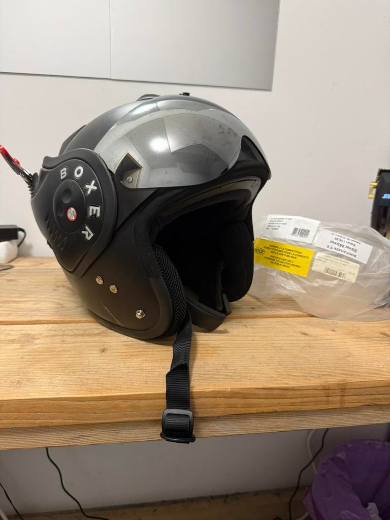 Roof boxer v8, Ophalen, Zo goed als nieuw, Medium