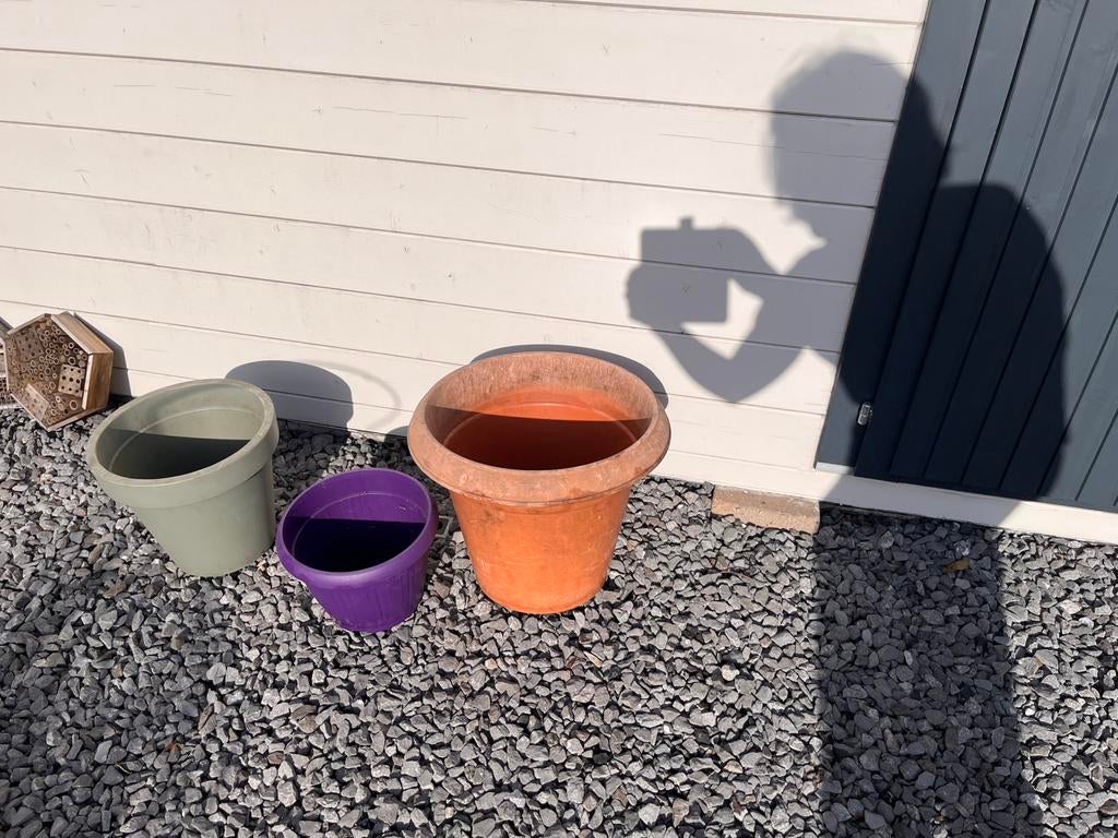 Kunstof bloempotten, Ophalen, Gebruikt