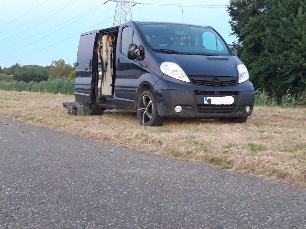 Opel Vivaro (mini camper), Autos, Opel, Particulier, Achat, Vivaro