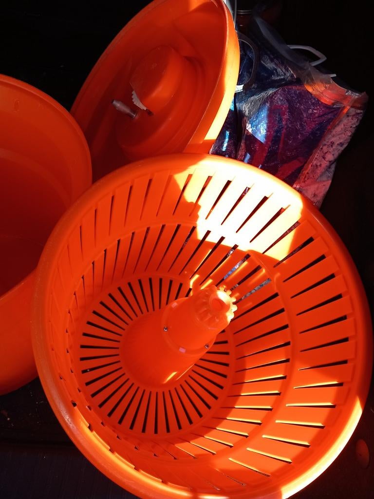 Essoreuse à salade, Enlèvement