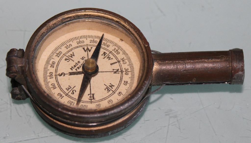 Kompas, vergrootglas en spiegel in koperen houder, Ophalen of Verzenden