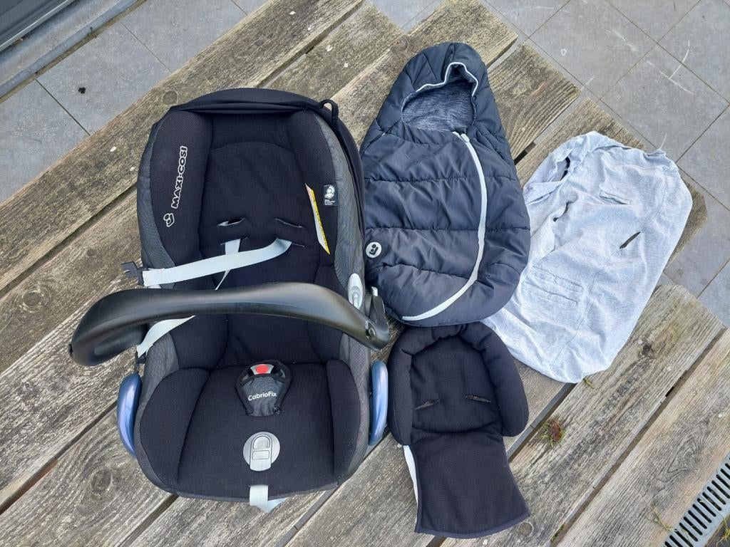 Maxi-Cosi baby car seat with accessories, Enlèvement, Maxi-Cosi