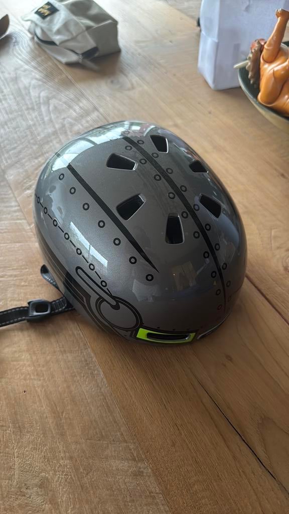Nutcase little nutty fietshelm kinderen nieuw niet gebruikt, Fietsen en Brommers, Fietsaccessoires | Fietshelmen, Ophalen of Verzenden