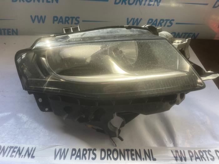 Phare droit d'un Audi A4, Autos : Pièces & Accessoires, -, 3 mois de garantie, Audi, Utilisé