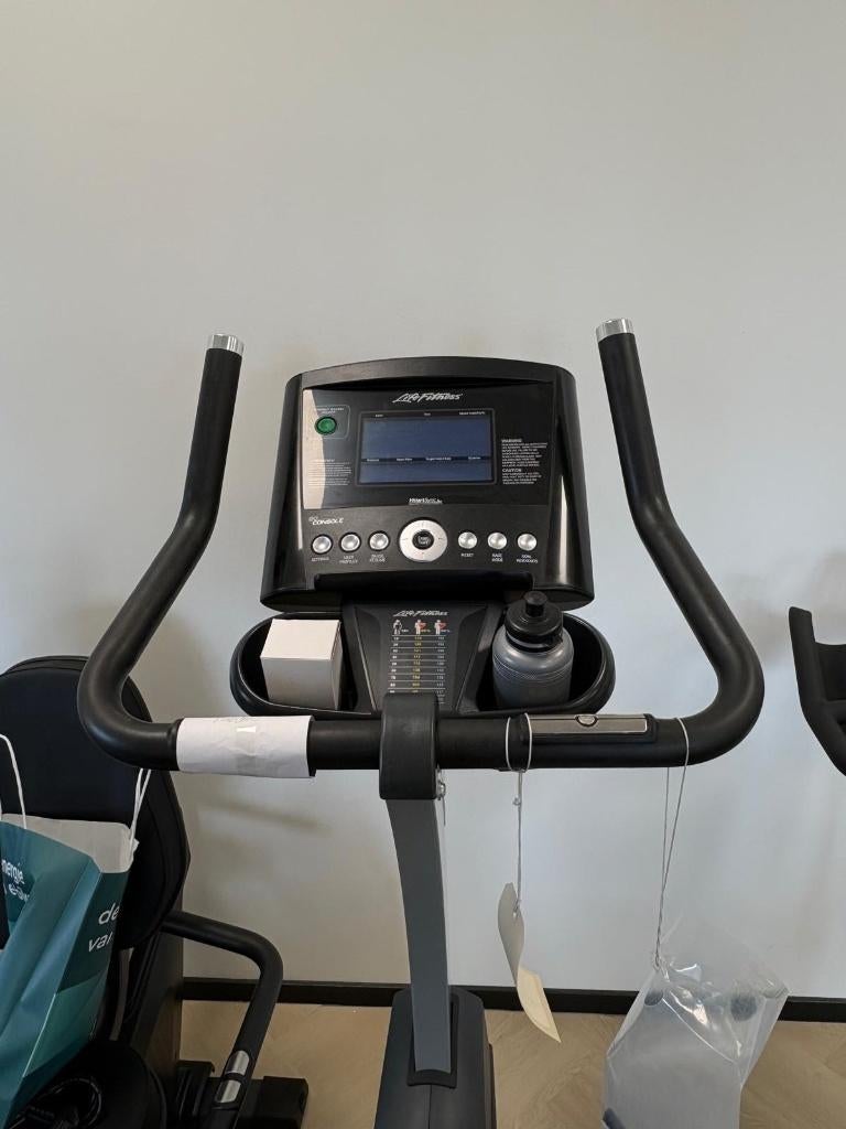 Vélo Life Fitness C3 Upright Bike GO - NEUF NON UTILISÉ, Enlèvement ou Envoi, Neuf