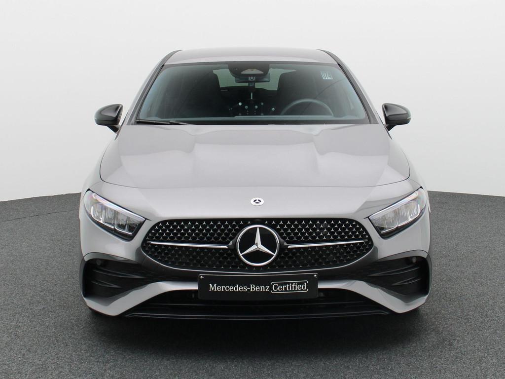 Mercedes-Benz A-Klasse 200 AMG Line + ADVANCED SOUND SYSTEM, Achat, 1440 kg, Entretenue par le concessionnaire, Noir