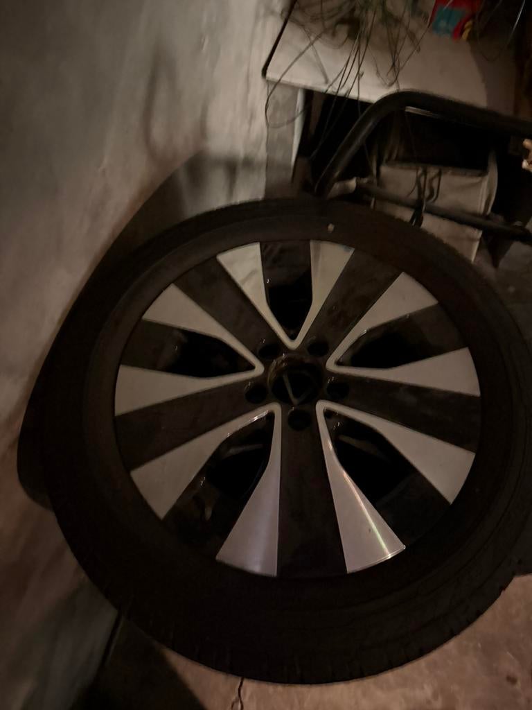 Originele velgen en banden v klasse 2025 5x112, Auto diversen, Autosport-onderdelen, Ophalen, Zo goed als nieuw