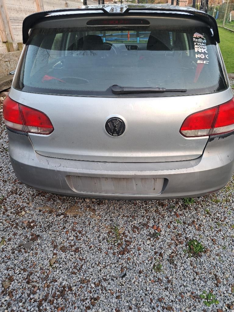 Golf 6 1.6 diesel, Airbags, Noir, 5 portes, Tissu
