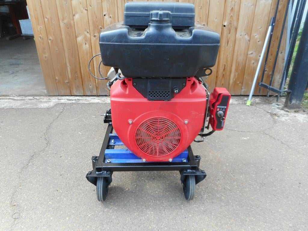 Générateur Honda GX 630 6,5 kw 220/380 volts., Bricolage & Construction, 5 à 10 kVA, Démarrage électrique, Enlèvement, Utilisé