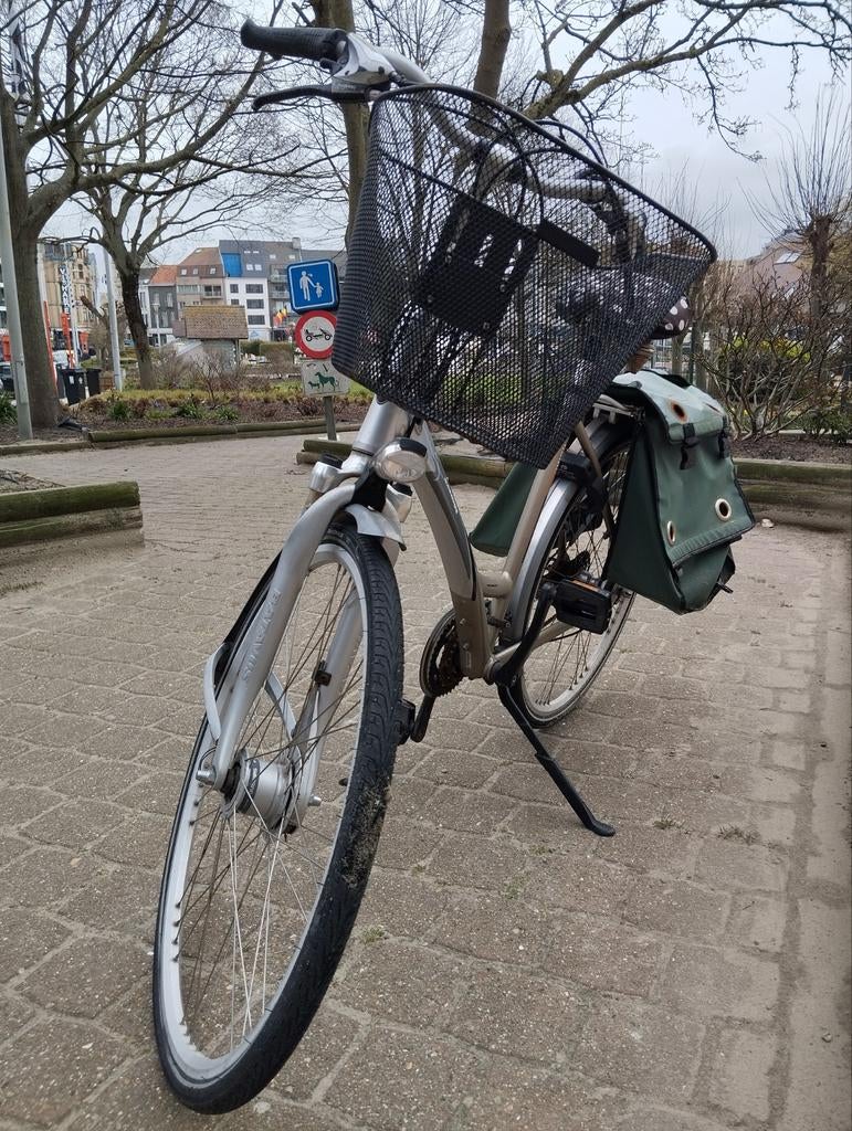 3 fietsen voor opmaak 1 lot 60 euro voor de 3 fietsen, Ophalen