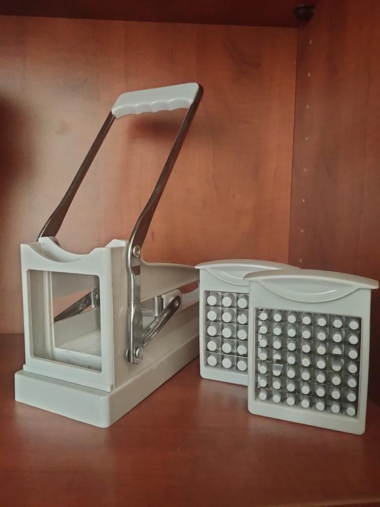 Frietsnijder, Ophalen, Zo goed als nieuw