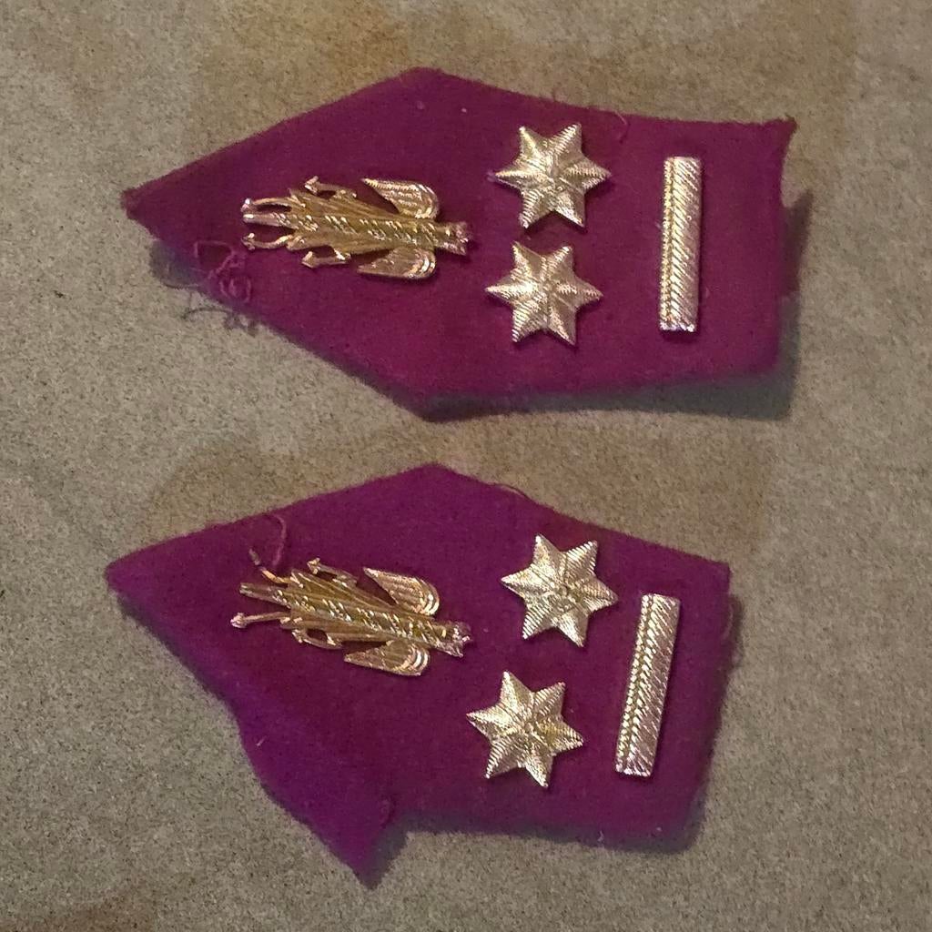 Épaulettes, Collections, Enlèvement ou Envoi