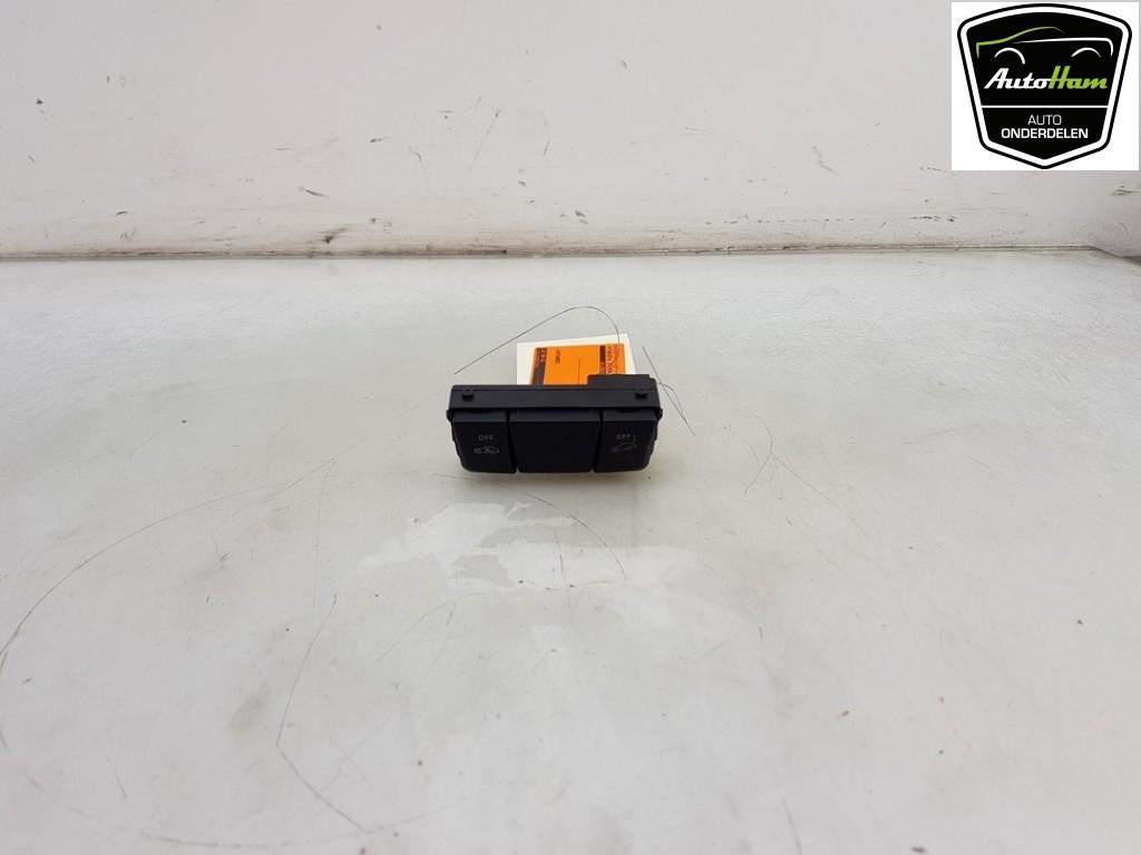 COMMUTATEUR Mercedes-Benz CLA (117.3) (|A1728208710|), Utilisé, Mercedes-Benz