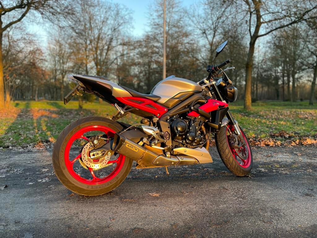 Triumph street triple 675 rx