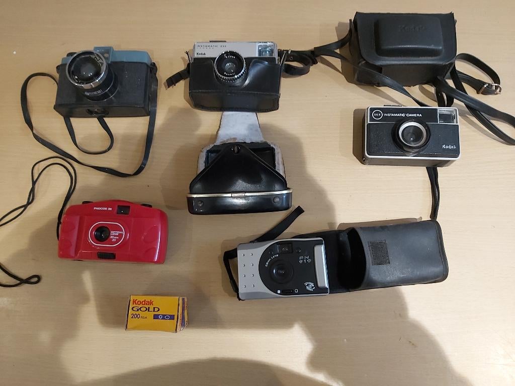 set van 5 camera's + 1 film, Kodak, Instamatic enz..., Audio, Tv en Foto, Ophalen of Verzenden, Zo goed als nieuw, Kodak