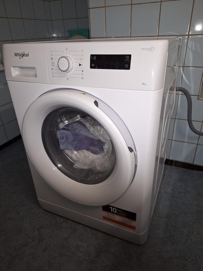 Machine a laver WHIRLOOL, Electroménager, 1200 à 1600 tours, 6 à 8 kg, 85 à 90 cm, Enlèvement