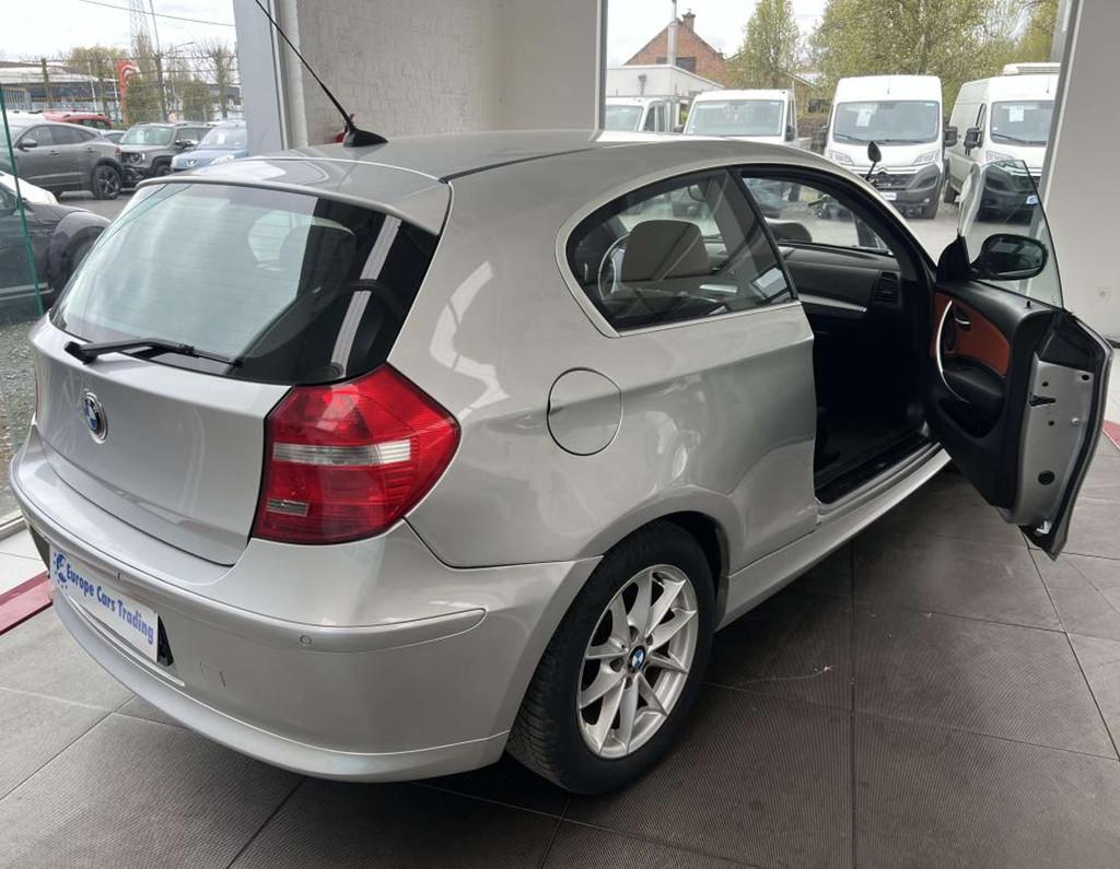 BMW 1 Serie 116 116i 116 i E87 PACK SPORT 1ÈRE MAIN CARNET, Auto's, BMW, 90 kW, Zwart, Bedrijf, Zilver of Grijs