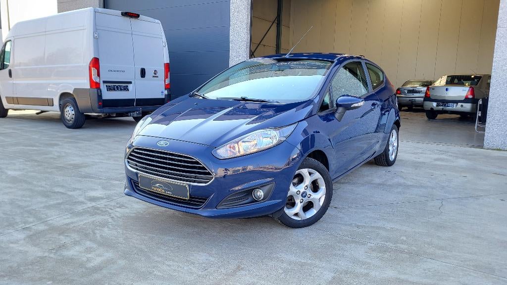 Ford Fiesta 1.2 Benzine Euro 5 van 2015 met 173.000km, Auto's, Voorwielaandrijving, Euro 5, Stof, Electronic Stability Program (ESP)