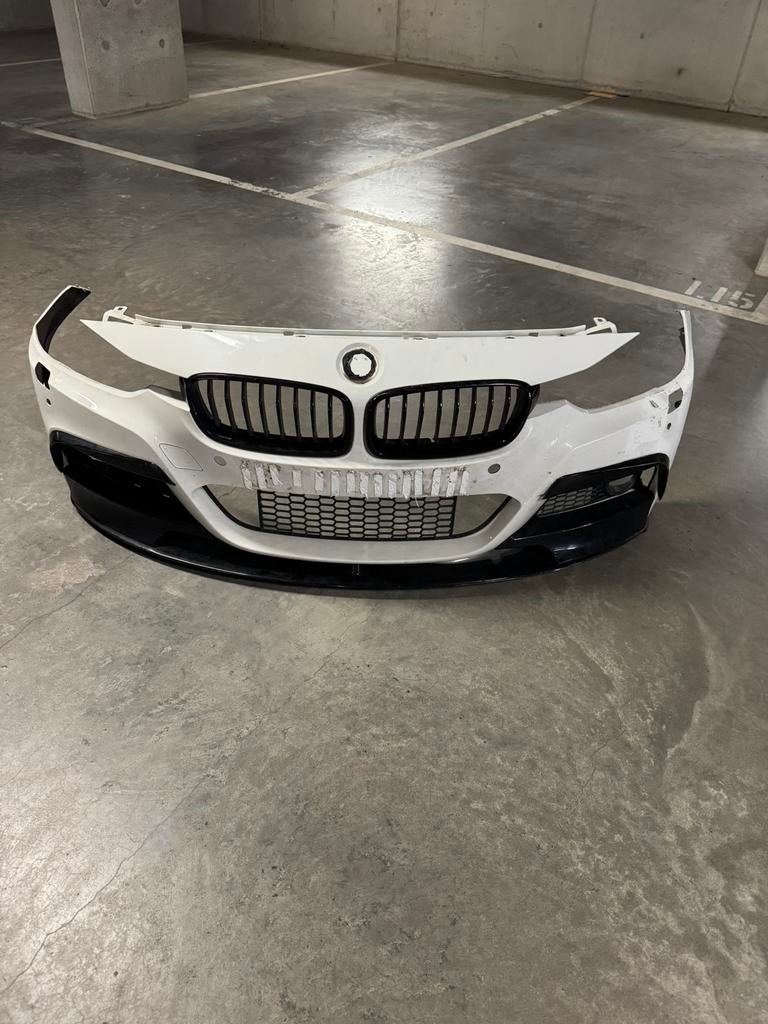 BMW F30 Bumper  ( 328i ), Auto-onderdelen, Carrosserie, Ophalen, BMW, Bumper