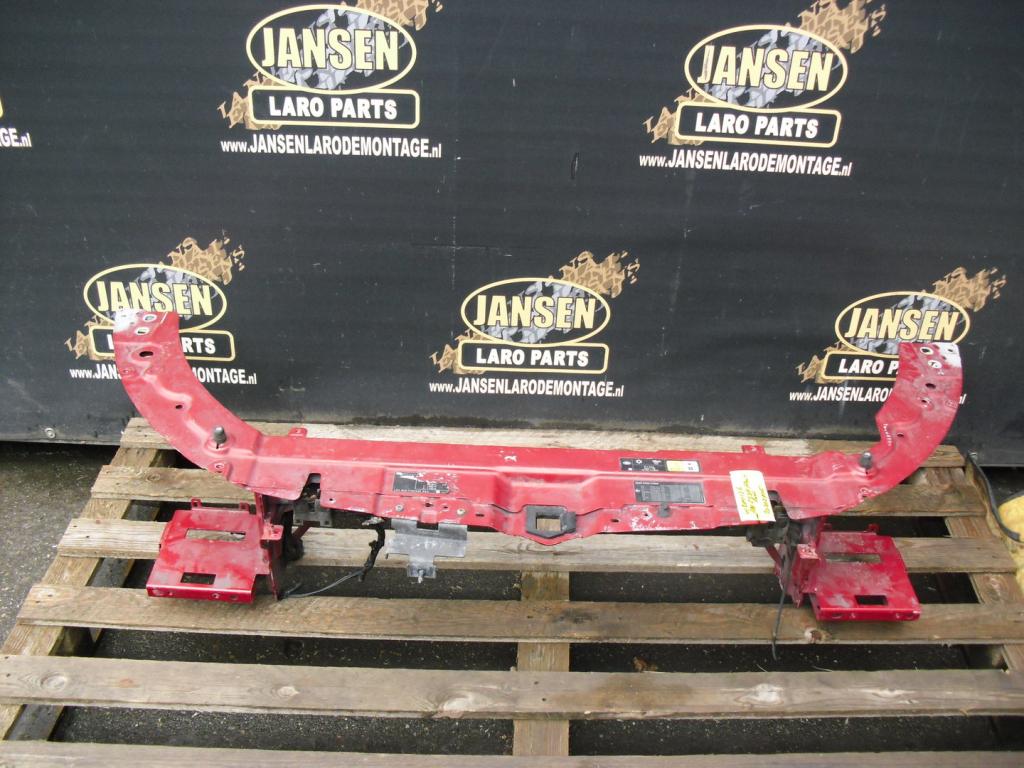 Range Rover Evoque L538 front slot bumper LR027494, Jansen Laro Parts, Admin@jansenlaroparts.nl, Groenstraat 31B