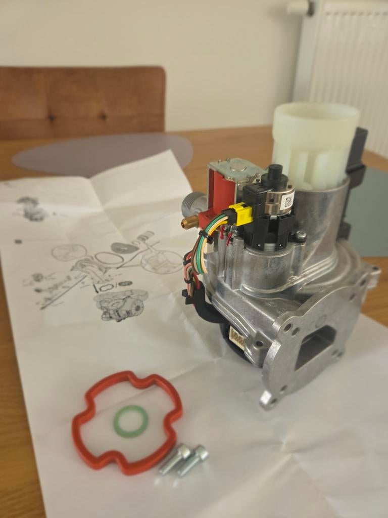 Unité de pompe hydrobloc Viessmann Vitodens avec vanne (Nouv, Enlèvement