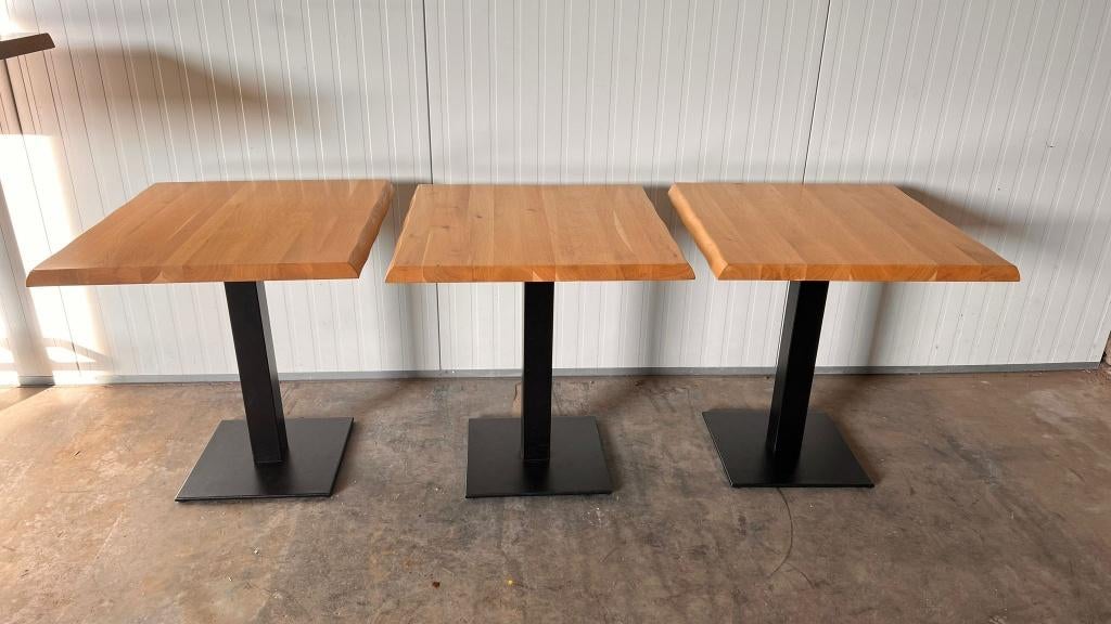 Eiken tafel met smeedijzeren voet, Ophalen, 50 tot 100 cm, 50 tot 100 cm, Zo goed als nieuw