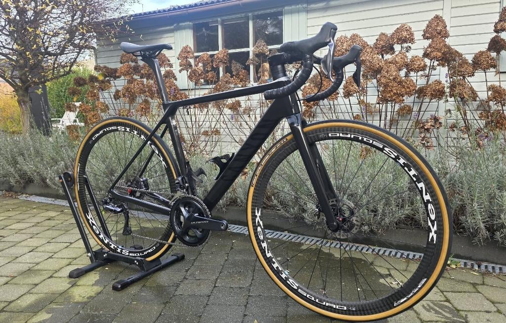 Canyon Ultimate CF SL 8 Ultegra DI2 + Carbon Wheels, Fietsen en Brommers, Fietsen | Racefietsen, 53 tot 57 cm, Ophalen, Zo goed als nieuw