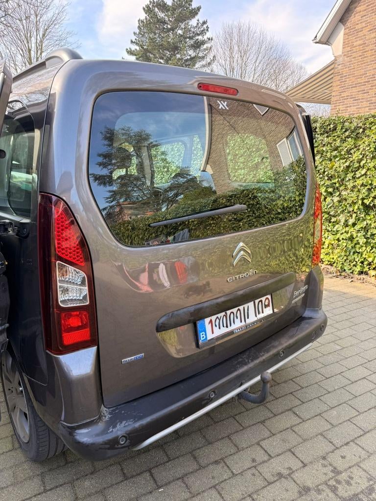 Citroen berlingo 2016, Voorwielaandrijving, Euro 6, Bruin, 1600 cc