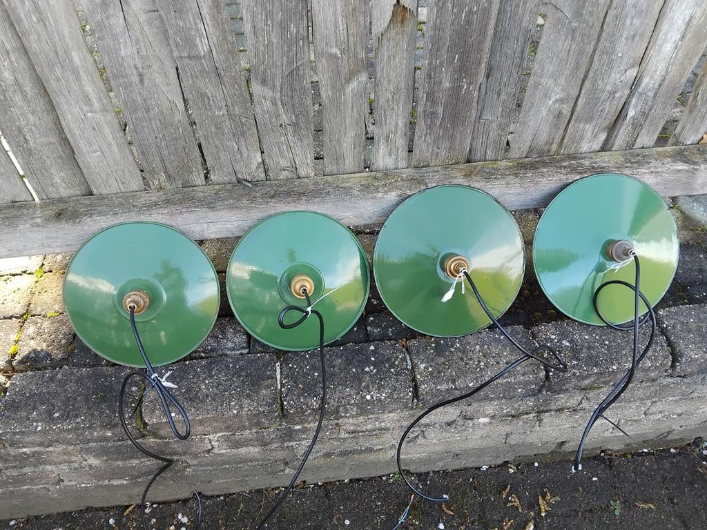 Vintage,  retro Franse groene geëmailleerde hanglampen, Huis en Inrichting, Lampen | Hanglampen, Ophalen of Verzenden