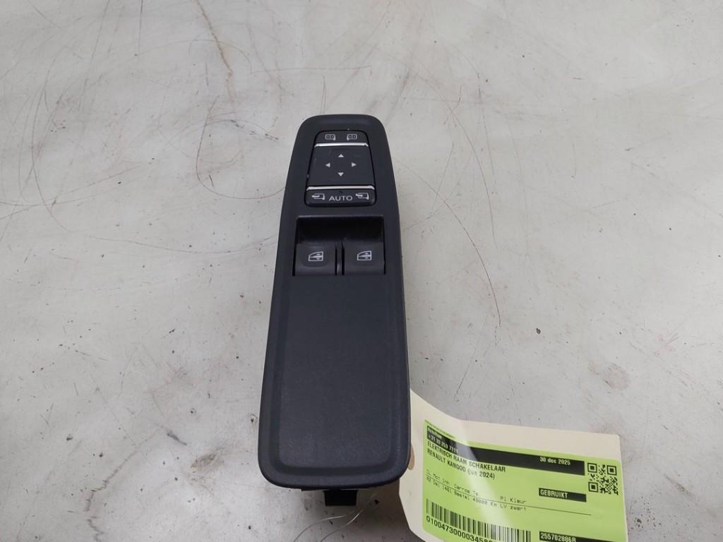 COMMUTATEUR VITRES ELECTRIQUES Renault Kangoo Express (RFK), Dhr. J. Ham, Renault, Administratie@autoham.nl, Utilisé