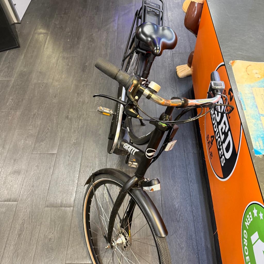 Giant Elektrische stadfiets - in nette staat - compleet, Fietsen en Brommers, Ophalen, Zo goed als nieuw, Giant