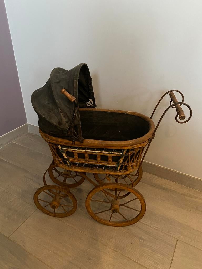 oude poppenwagen, Ophalen