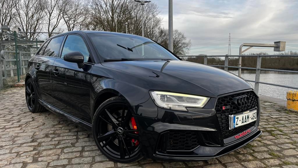 OPTIONS COMPLÈTES DE L'Audi RS3 Sportback 2.5 TFSI Quattro, Autos, Audi, Cuir et Alcantara, Achat, Entretenue par le concessionnaire
