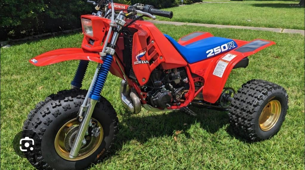 Honda atc 250r '85 '86 gezocht, Motoren, Particulier