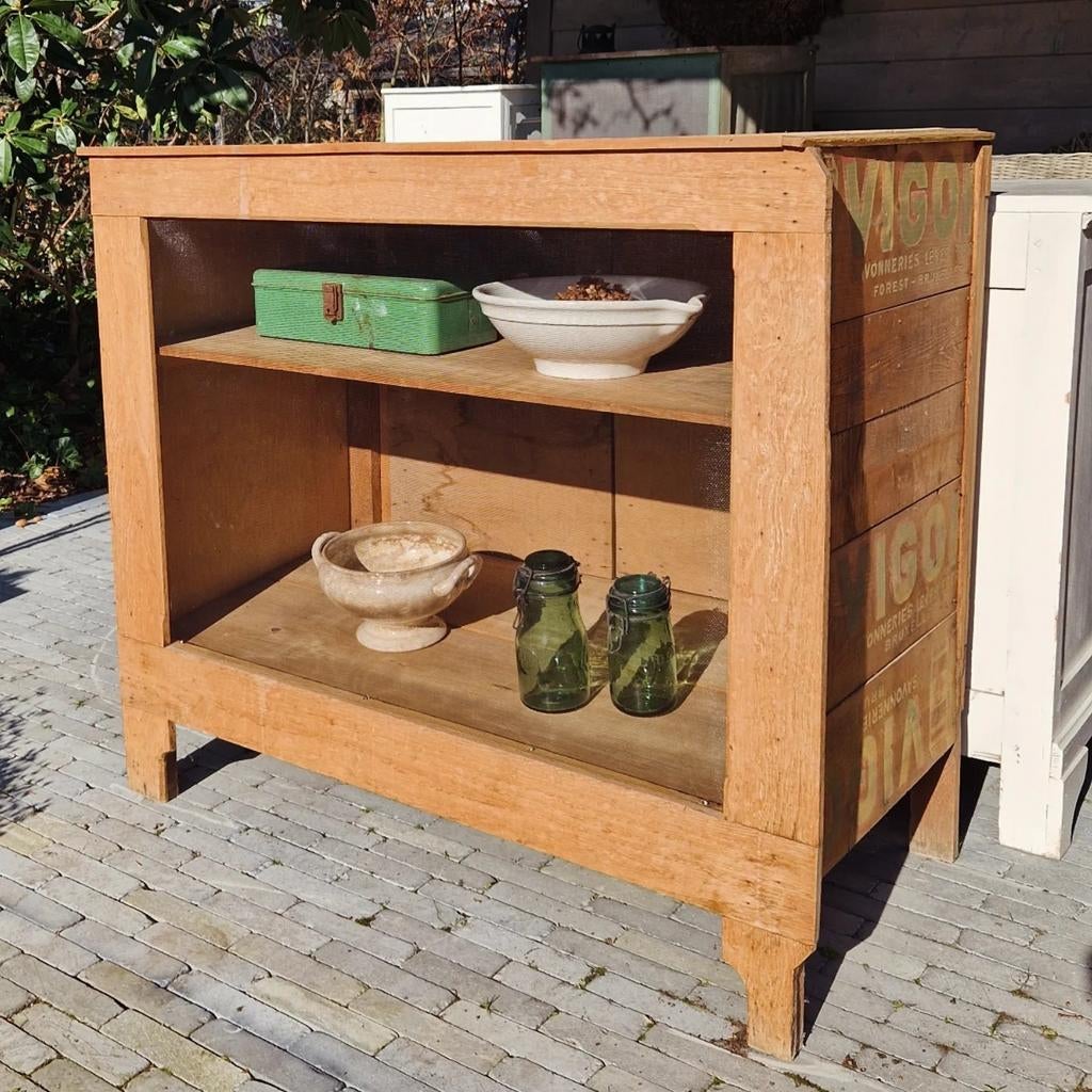 Oude toonbank /kast / vitrinekast /werkbank, Ophalen