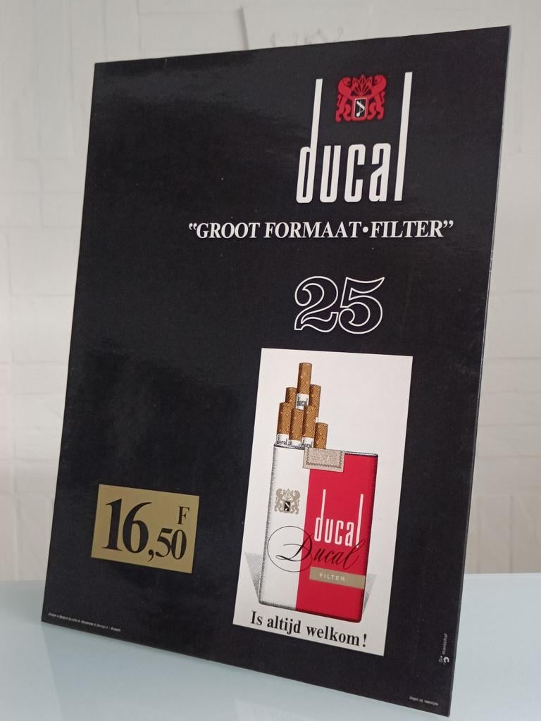 Présentoir à cigarettes et panneau d'affichage Old Ducal., Enlèvement ou Envoi, Utilisé, Autres types