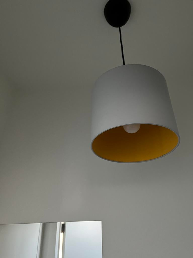 Gele lamp met grijs May made, Huis en Inrichting, Lampen | Hanglampen, Ophalen