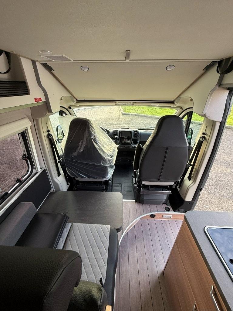 Weinsberg CaraBus 600 DQ | ÉDITION [FIRE] | Modèle 2026, Jusqu'à 4, Weinsberg, Entreprise, Fiat