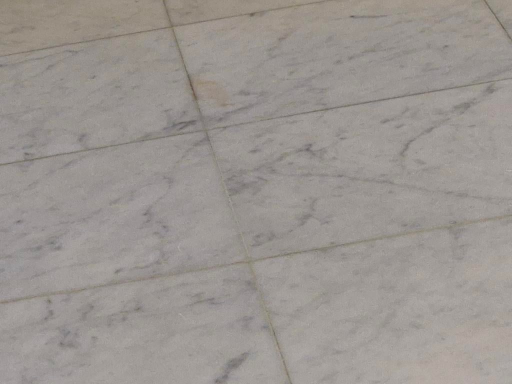 Gezocht marmeren carrara tegels, Ophalen of Verzenden, Gebruikt