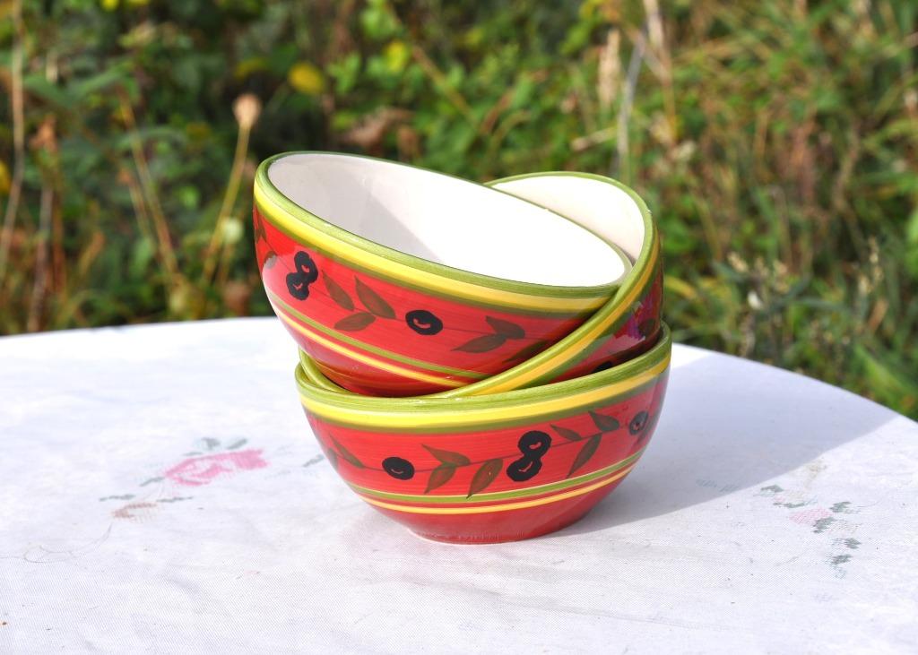 3 bols en faience decor provencale olives, Maison & Meubles, Enlèvement ou Envoi, Comme neuf, Céramique, Tasse(s) et/ou soucoupe(s)