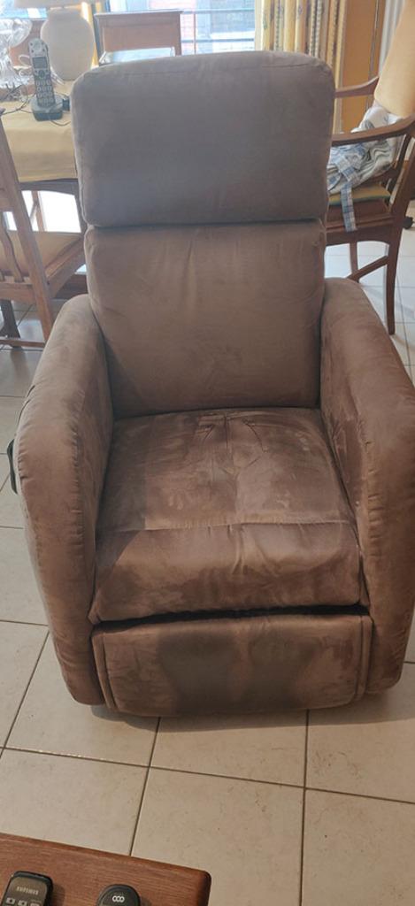 Fauteuil releveur 2 moteurs, Maison & Meubles, Moins de 75 cm, Comme neuf, Enlèvement, 50 à 75 cm